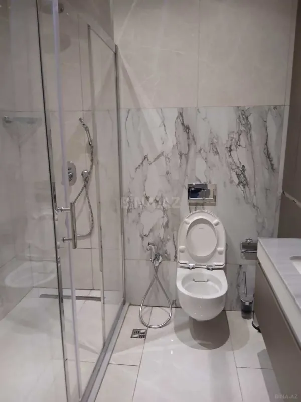 Kirayə verilir 2 otaqlı mənzil 100 m²