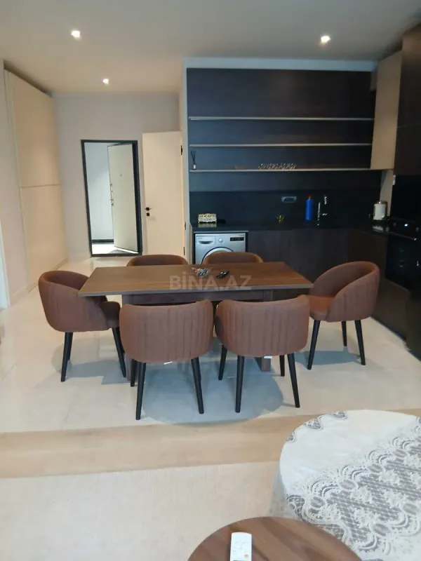 Kirayə verilir 2 otaqlı mənzil 100 m²