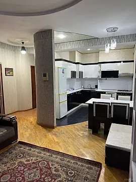 Kirayə verilir 2 otaqlı mənzil 60 m²