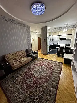 Kirayə verilir 2 otaqlı mənzil 60 m²