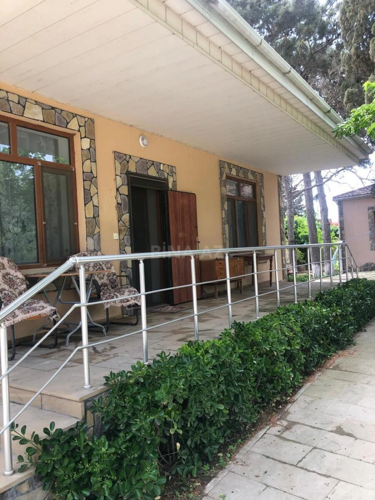 Kirayə verilir 6 otaqlı həyət evi 220 m²