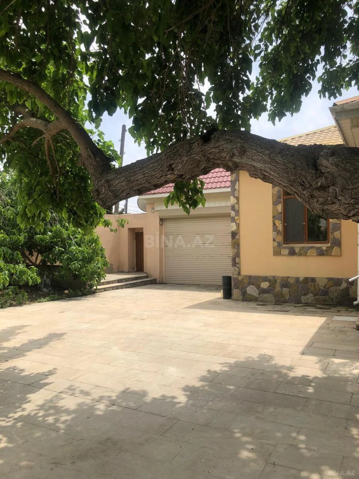 Kirayə verilir 6 otaqlı həyət evi 220 m²