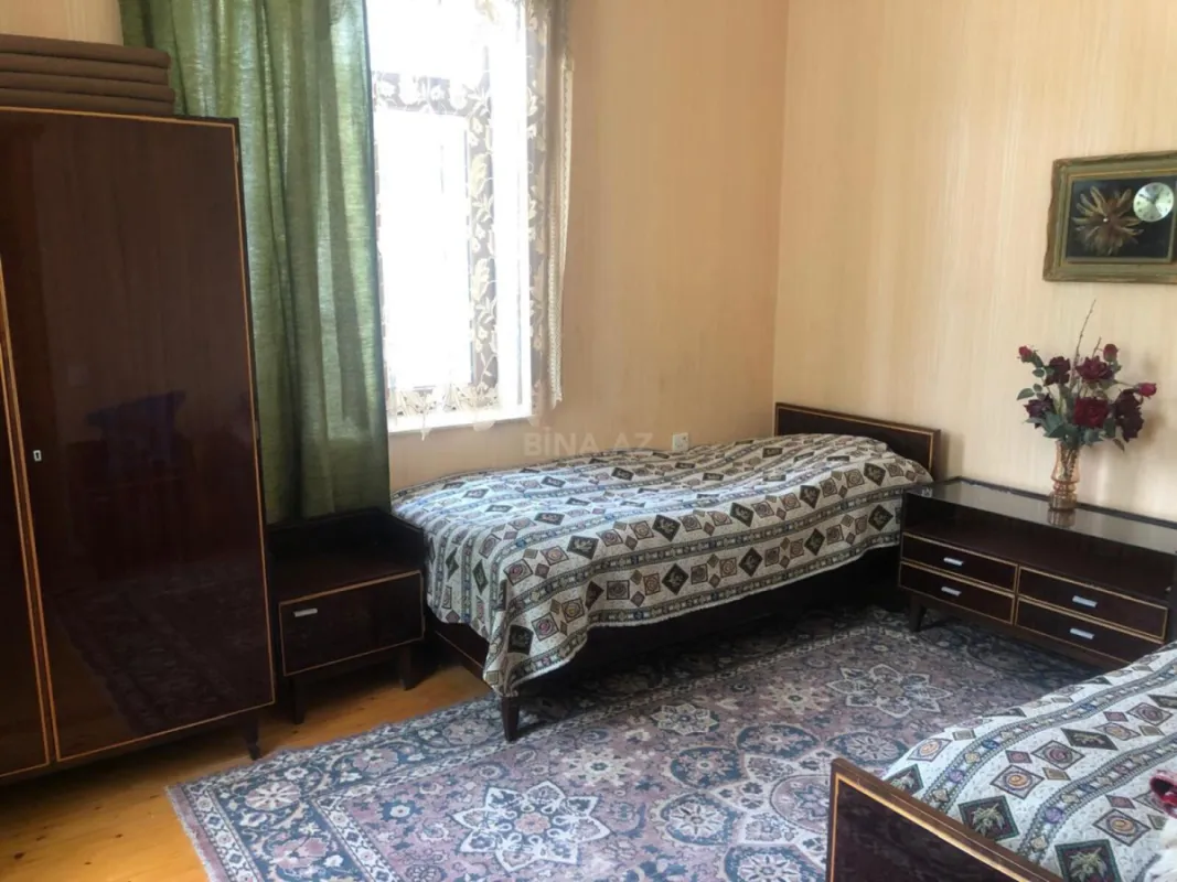 Kirayə verilir 6 otaqlı həyət evi 220 m²
