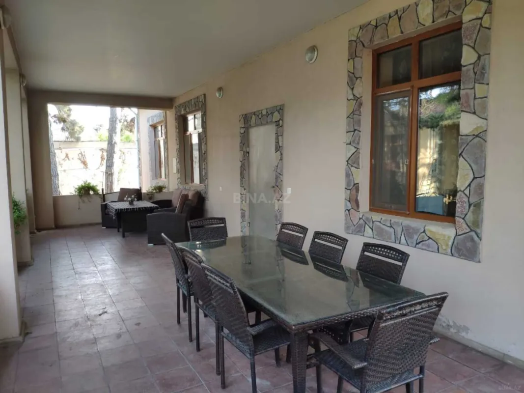 Kirayə verilir 6 otaqlı həyət evi 220 m²