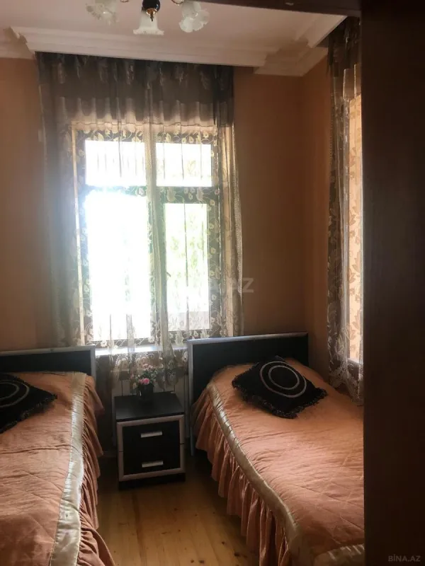 Kirayə verilir 6 otaqlı həyət evi 220 m²