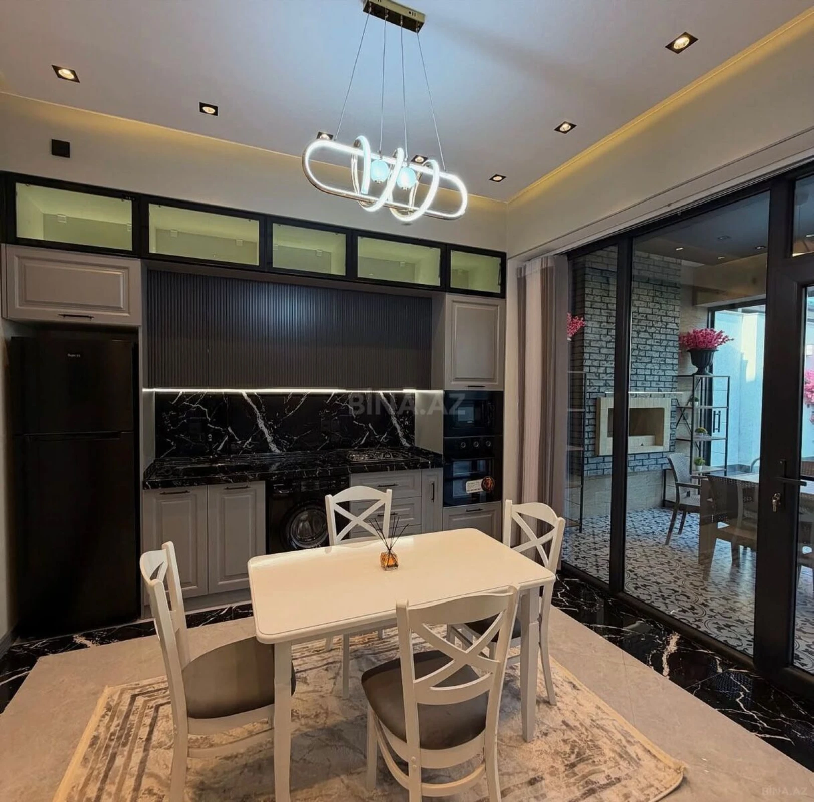 Satılır 4 otaqlı həyət evi 140 m²