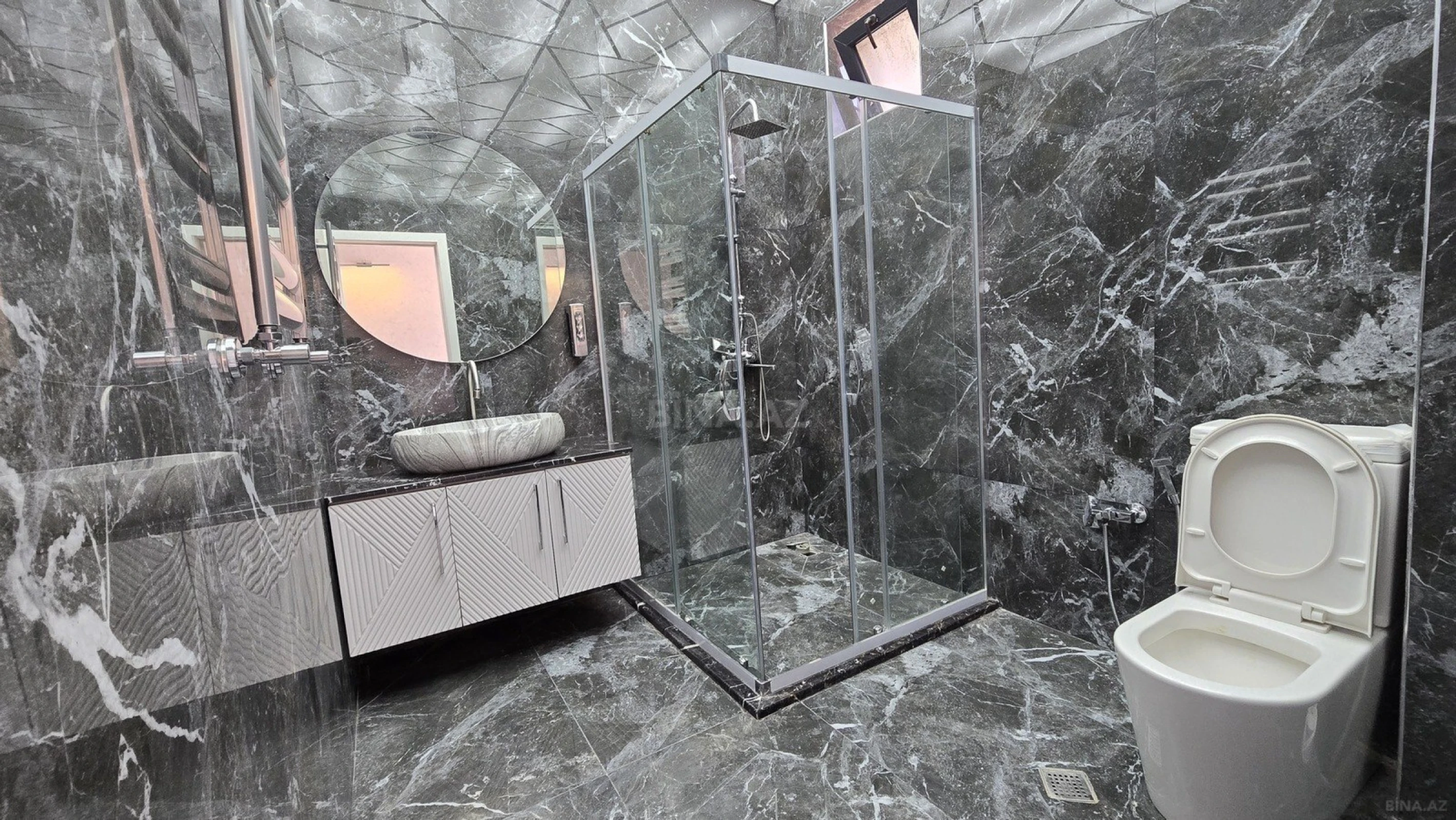 Kirayə verilir 4 otaqlı həyət evi 300 m²