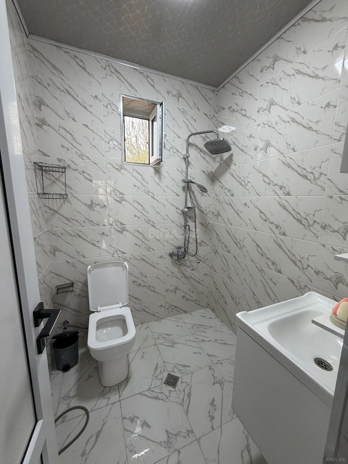 Kirayə verilir 4 otaqlı həyət evi 100 m²