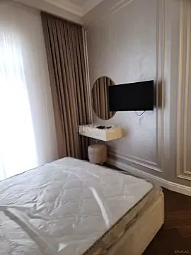 Satılır 4 otaqlı mənzil 150 m²