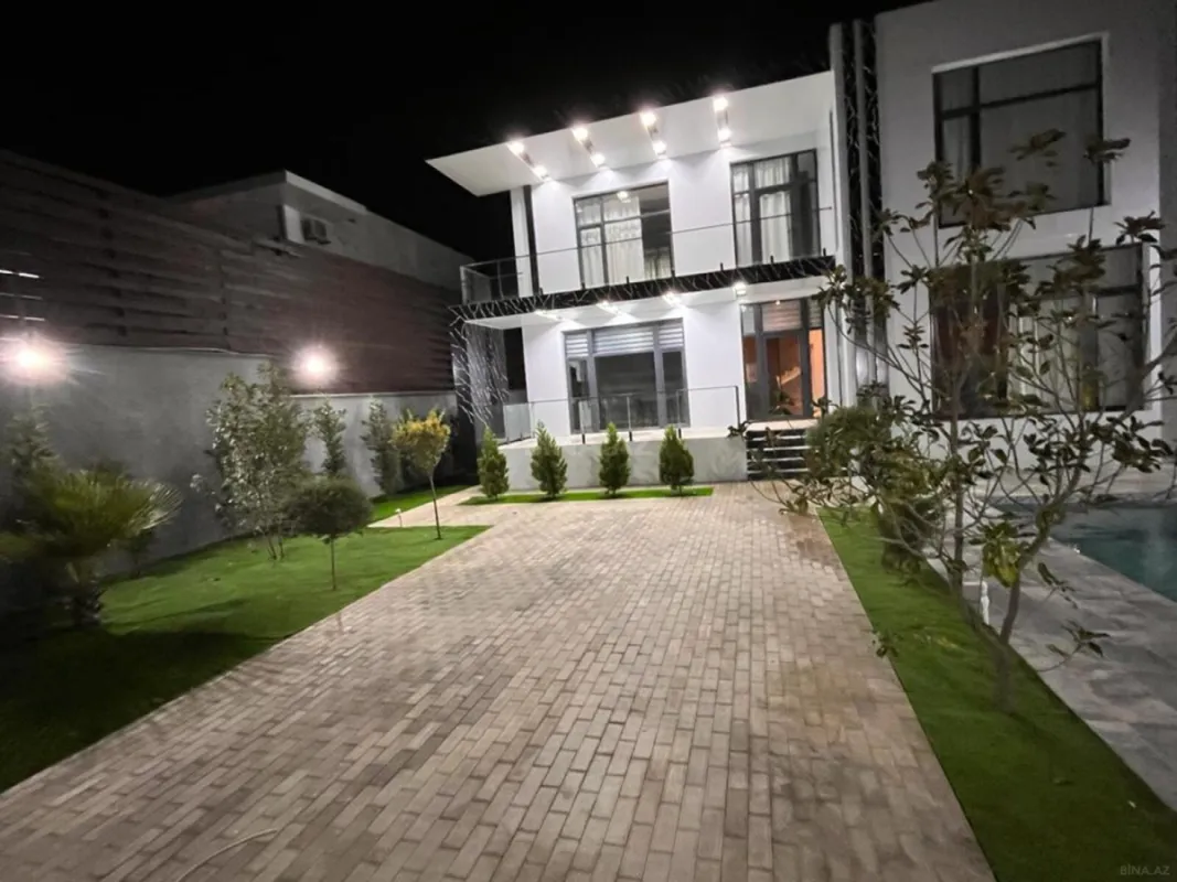 Satılır 5 otaqlı həyət evi 280 m²