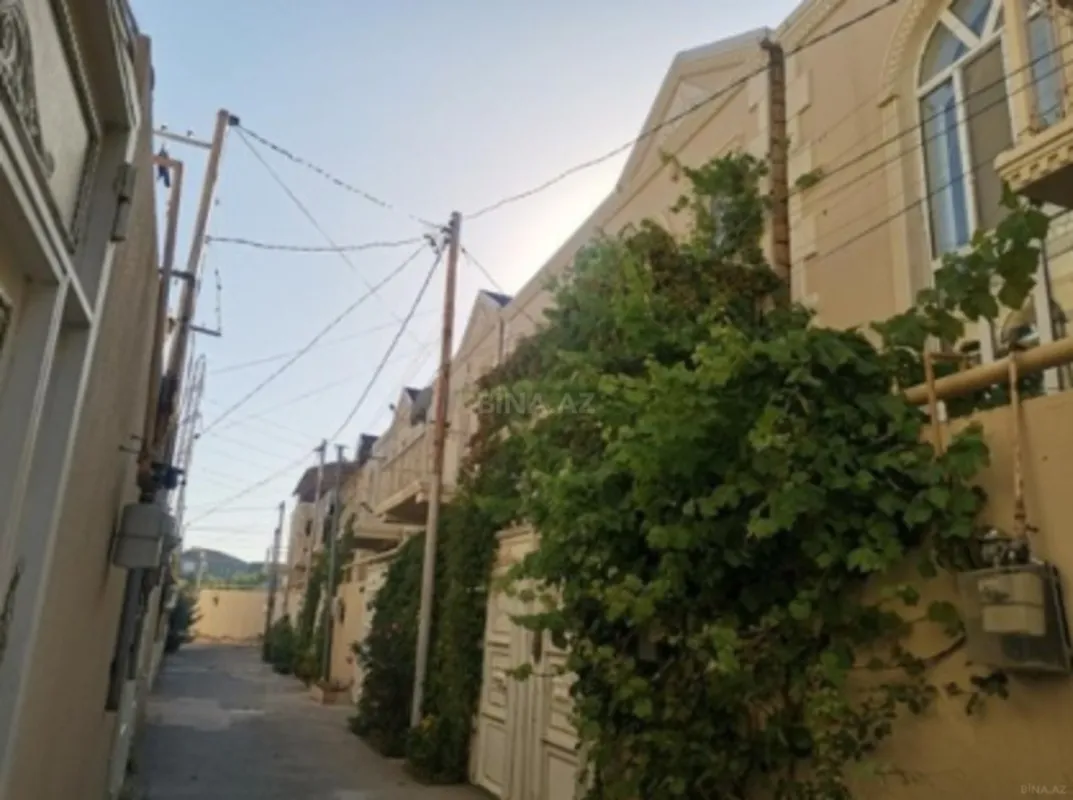 Satılır 4 otaqlı həyət evi 100 m²