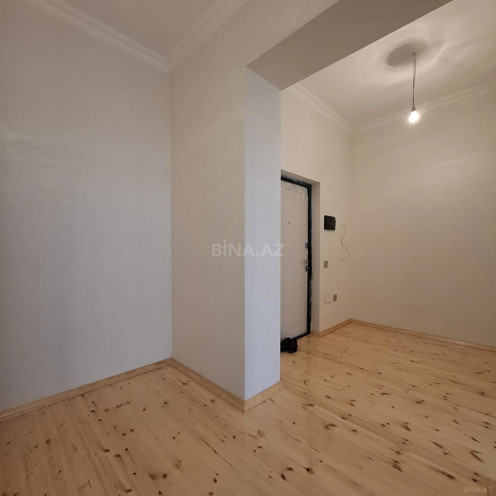 Satılır 2 otaqlı mənzil 63 m²