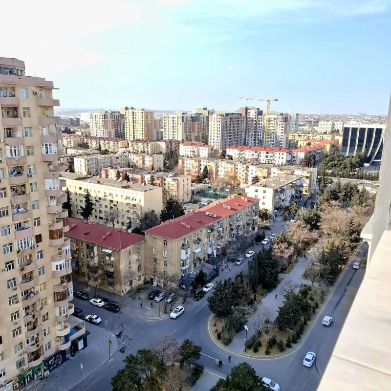 Satılır 2 otaqlı mənzil 63 m²