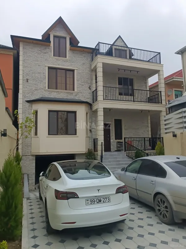 Satılır 6 otaqlı həyət evi 400 m²