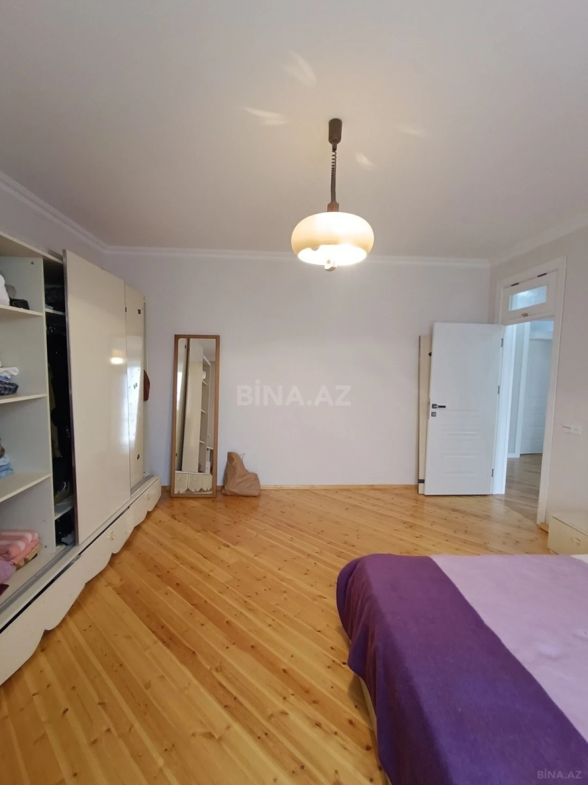 Satılır 6 otaqlı həyət evi 400 m²