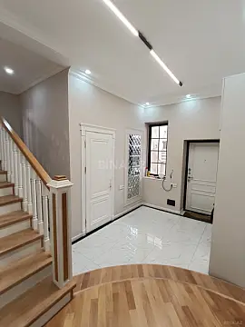 Satılır 6 otaqlı həyət evi 400 m²