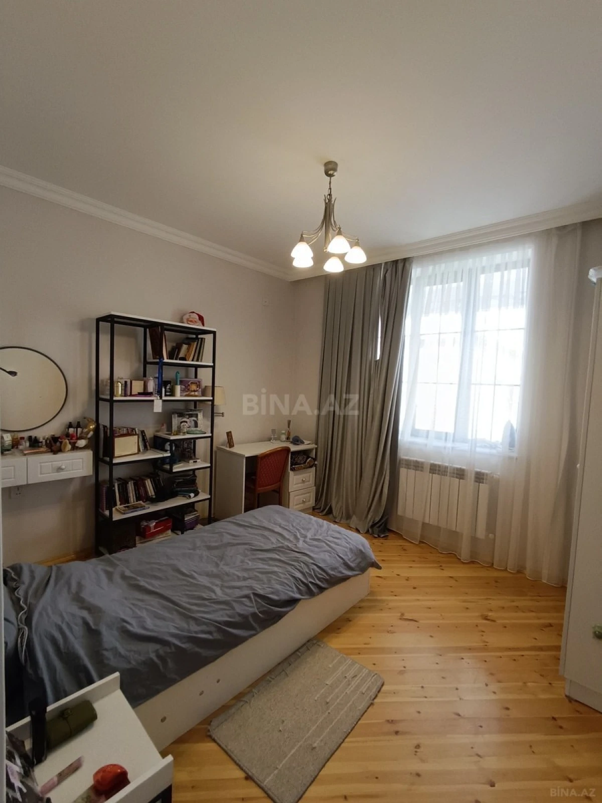 Satılır 6 otaqlı həyət evi 400 m²