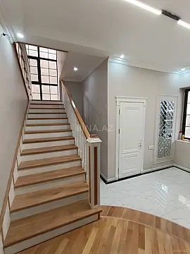 Satılır 6 otaqlı həyət evi 400 m²