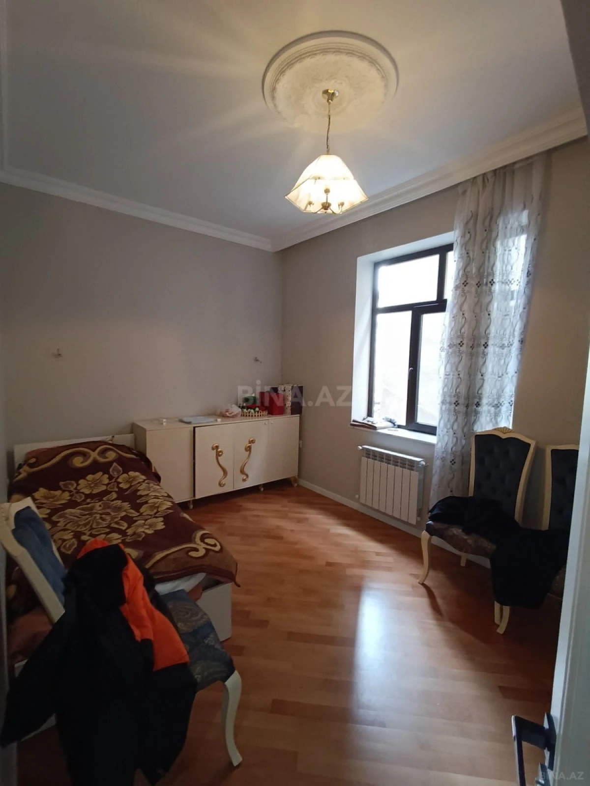 Satılır 6 otaqlı həyət evi 400 m²