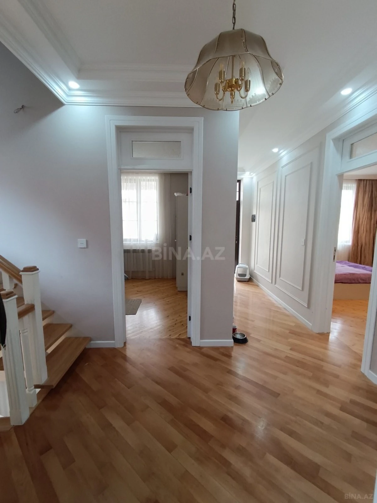 Satılır 6 otaqlı həyət evi 400 m²