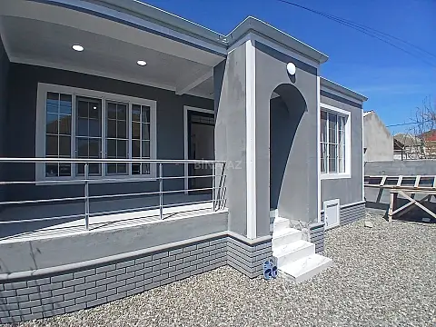 Satılır 3 otaqlı həyət evi 100 m²