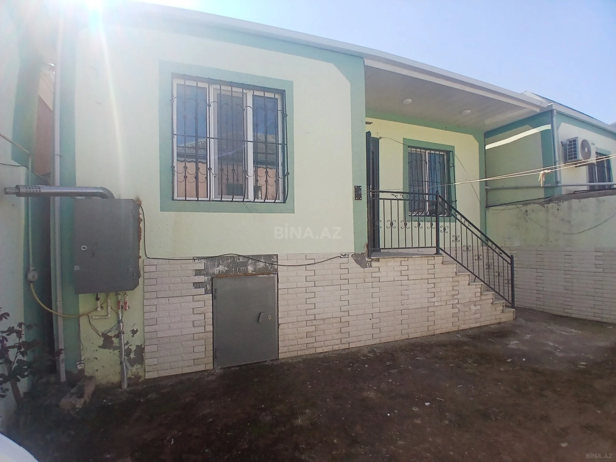Satılır 3 otaqlı həyət evi 100 m²