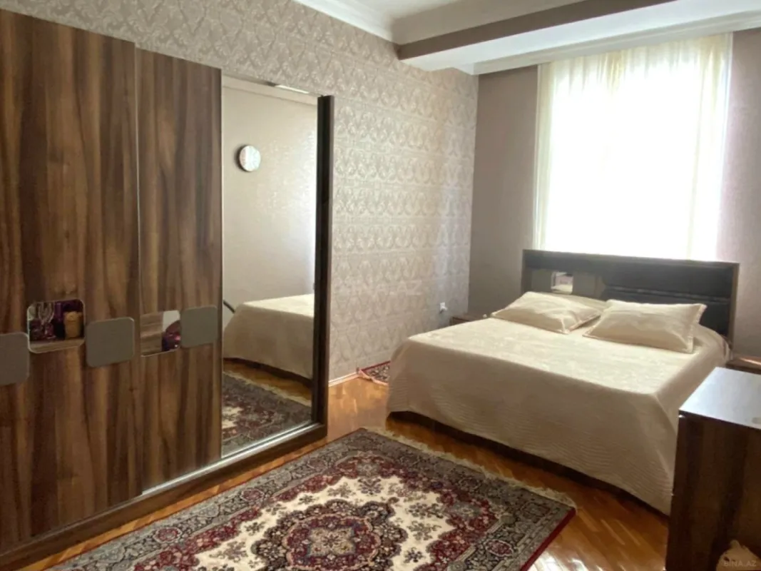 Satılır 2 otaqlı mənzil 70 m²