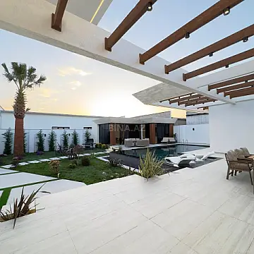 Satılır 6 otaqlı həyət evi 400 m²