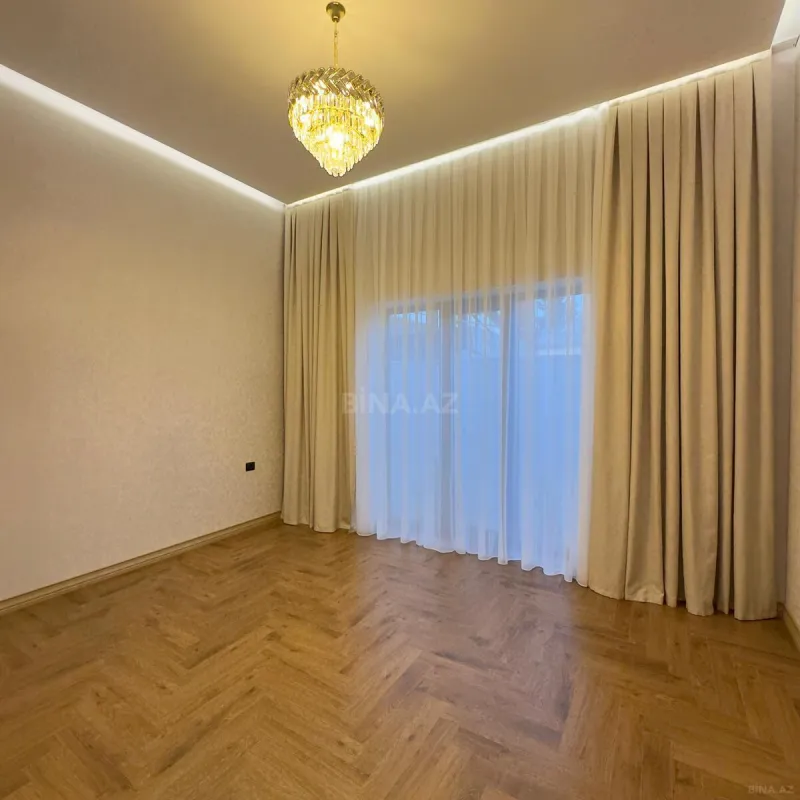 Satılır 6 otaqlı həyət evi 400 m²