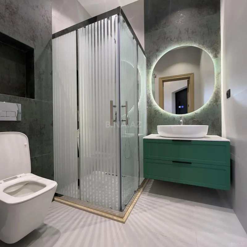 Satılır 6 otaqlı həyət evi 400 m²