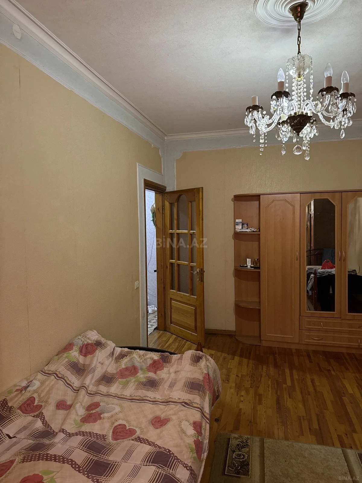 Kirayə verilir 4 otaqlı mənzil 120 m²