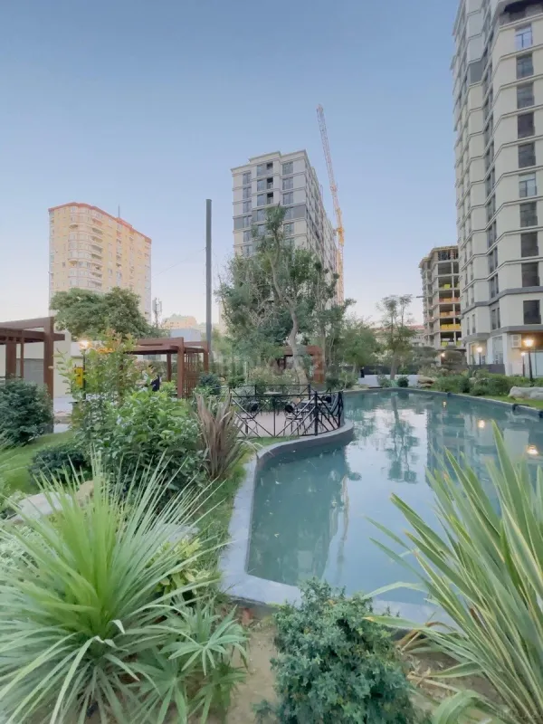 Satılır 4 otaqlı mənzil 128 m²