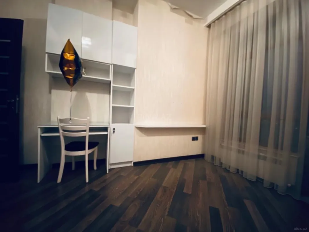 Kirayə verilir 3 otaqlı mənzil 120 m²