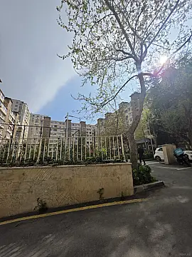 Satılır 5 otaqlı mənzil 120 m²