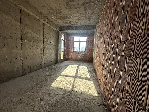 Satılır 3 otaqlı mənzil 109 m²