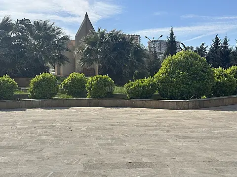 Satılır 3 otaqlı mənzil 109 m²