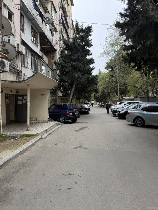 Satılır 2 otaqlı mənzil 65 m²
