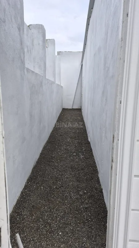 Satılır obyekt 200 m²