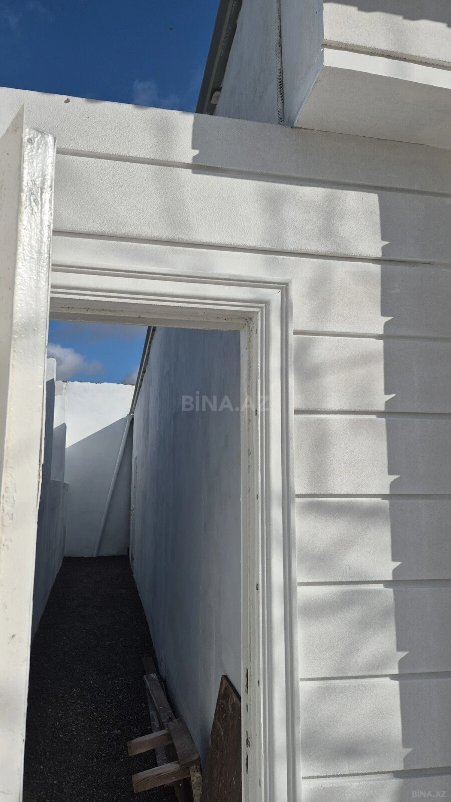 Satılır obyekt 200 m²