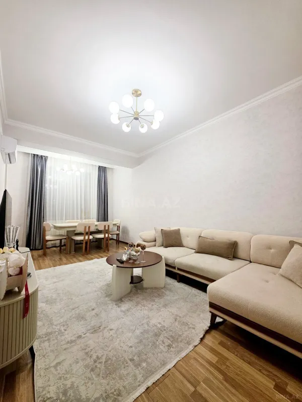 Satılır 2 otaqlı mənzil 63 m²