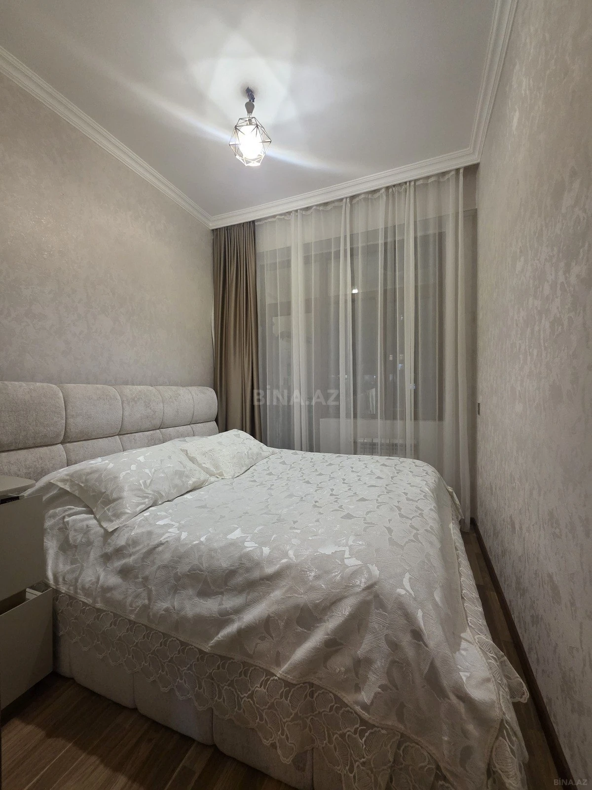 Satılır 2 otaqlı mənzil 63 m²