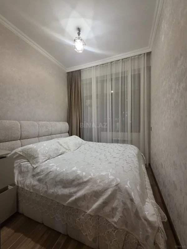 Satılır 2 otaqlı mənzil 63 m²