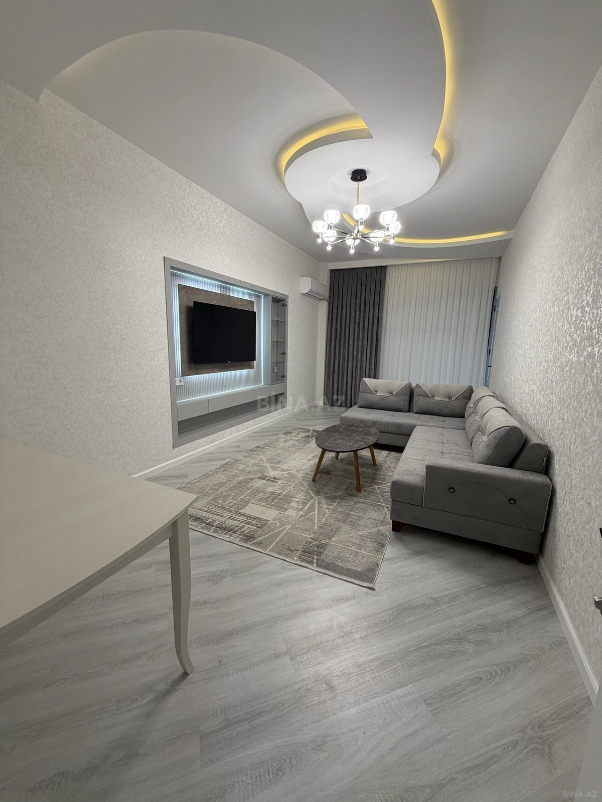 Kirayə verilir 2 otaqlı mənzil 65 m²