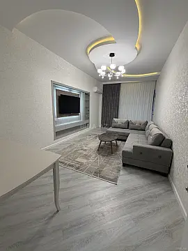 Kirayə verilir 2 otaqlı mənzil 65 m²
