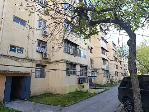 Satılır 1 otaqlı mənzil 35 m²