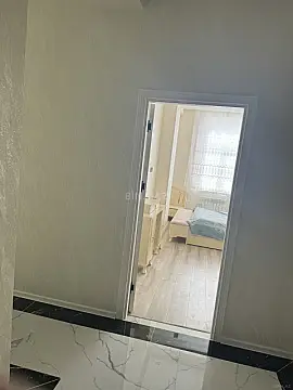 Kirayə verilir 2 otaqlı mənzil 74 m²