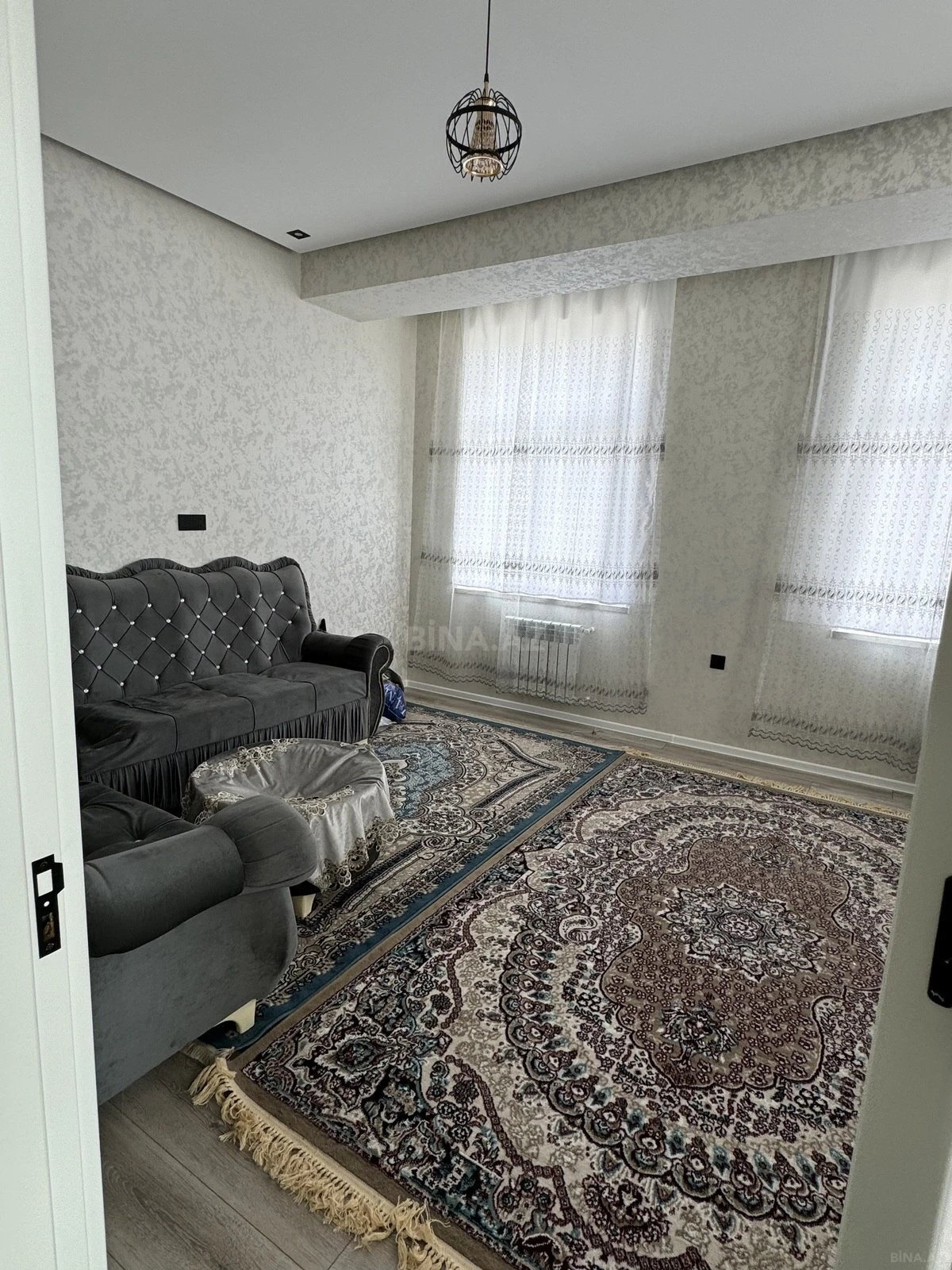 Kirayə verilir 2 otaqlı mənzil 74 m²