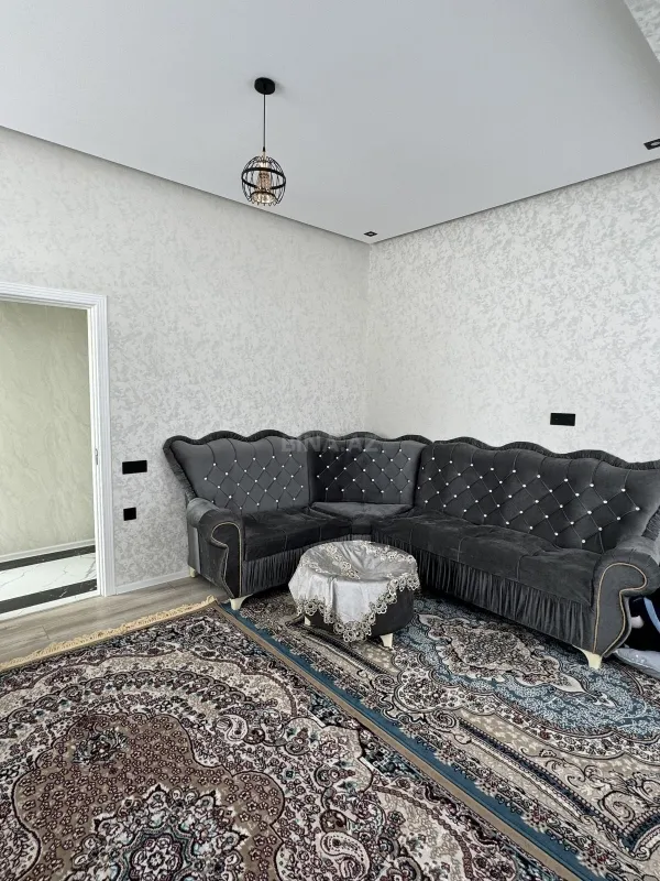 Kirayə verilir 2 otaqlı mənzil 74 m²
