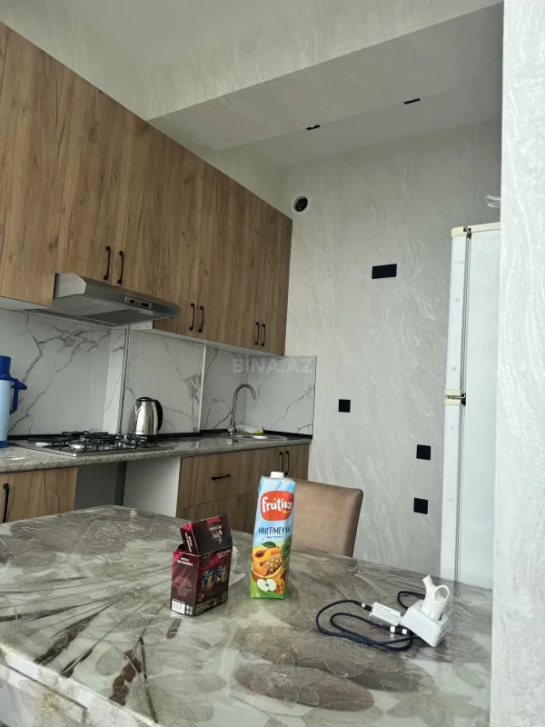 Kirayə verilir 2 otaqlı mənzil 74 m²