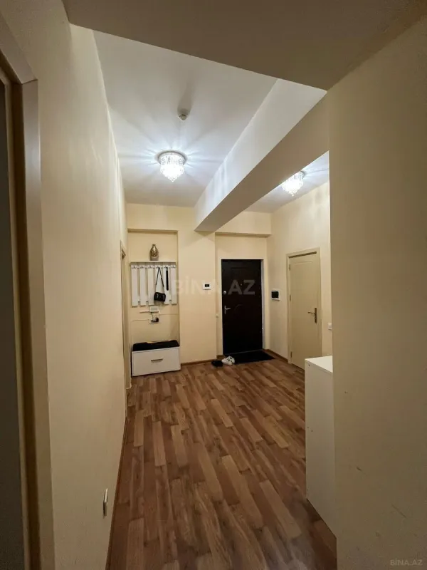 Kirayə verilir 2 otaqlı mənzil 78 m²
